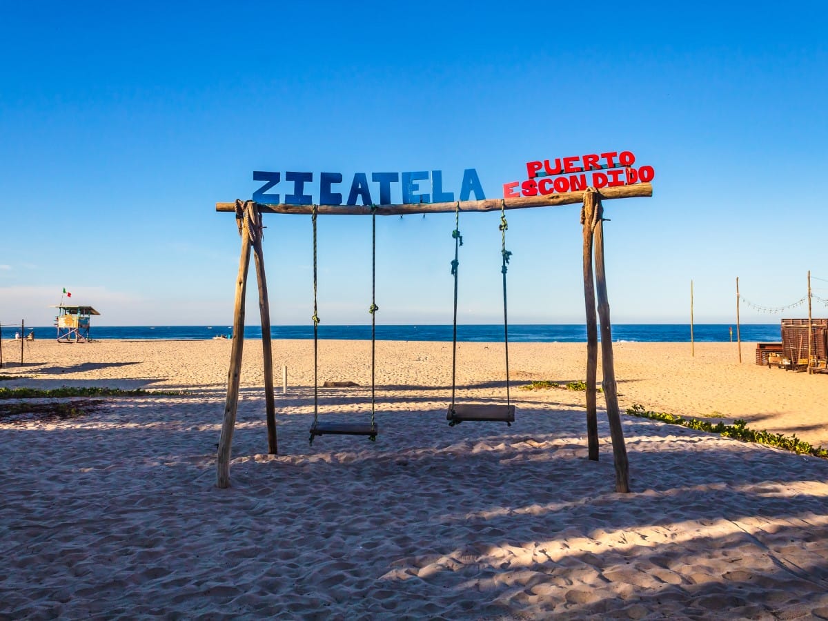 Puerto Escondido beach