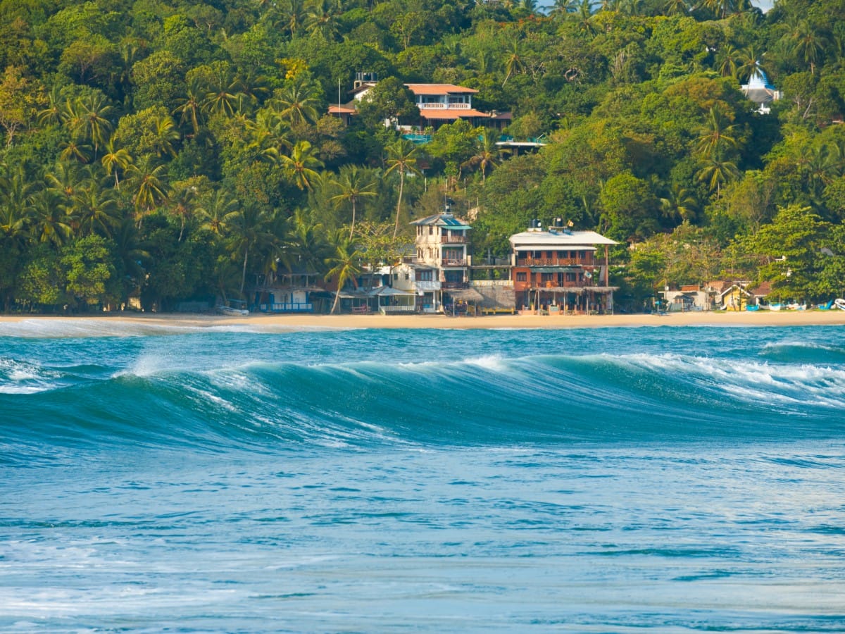 Hotels on the coast around Unawatuna