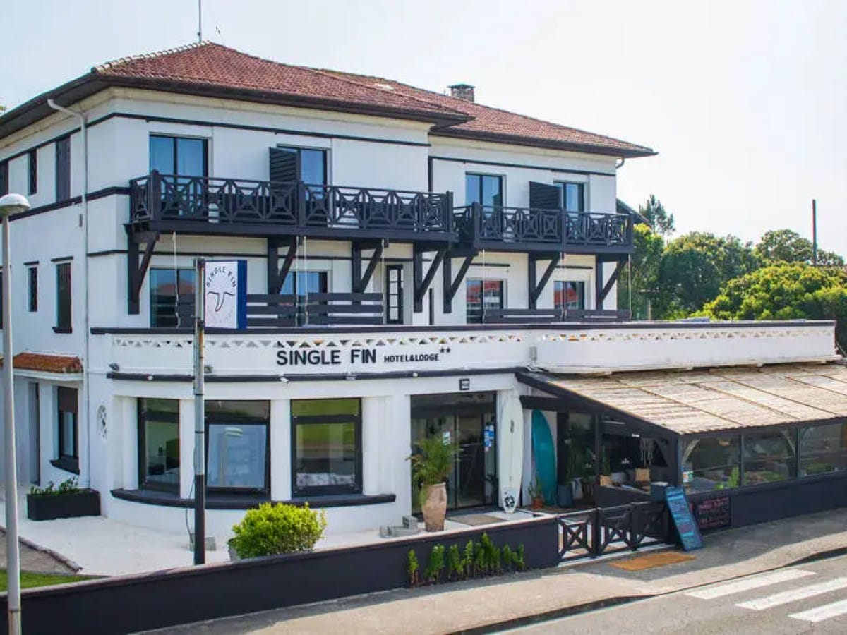 Single Fin Hotel & Lodge
