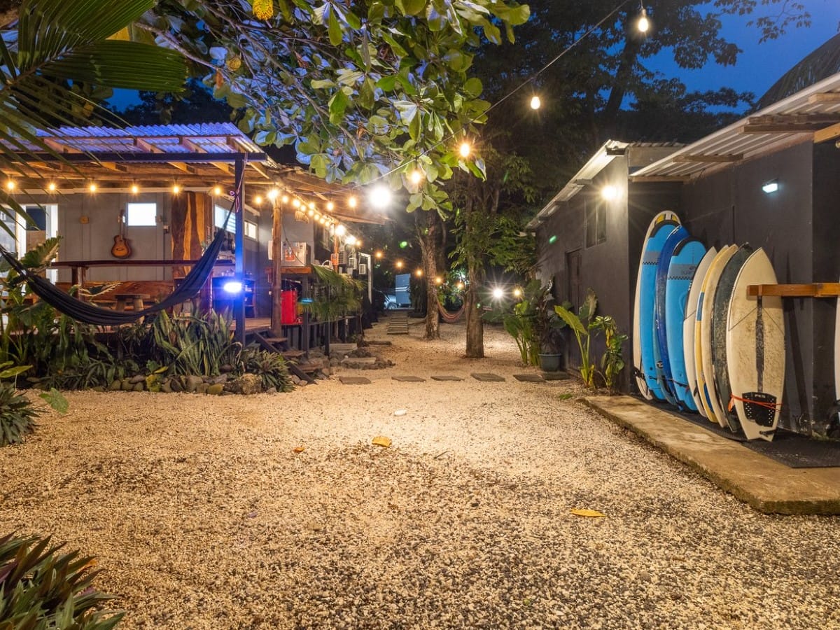 Akih Pods Hostel