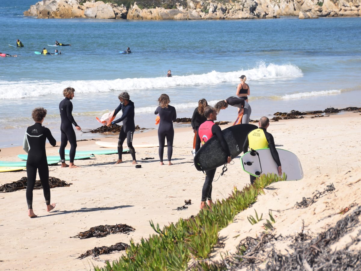 surf lessons in peniche