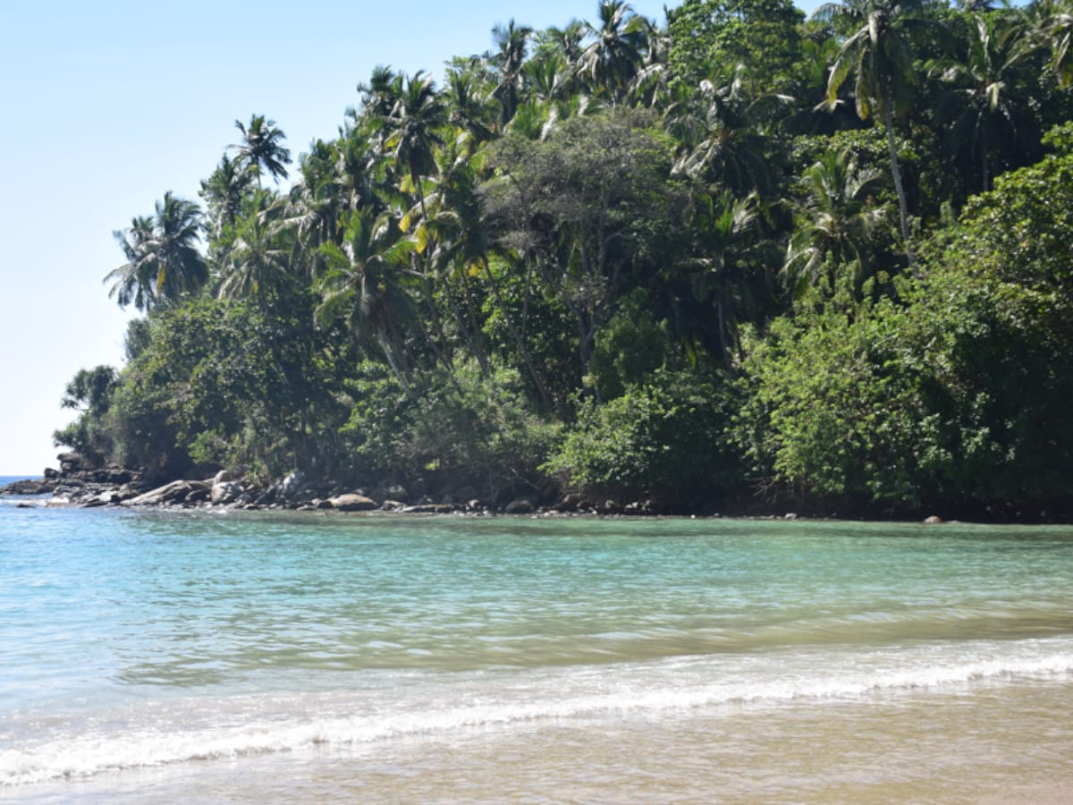 Calm waters on the Sri Lanka south coast