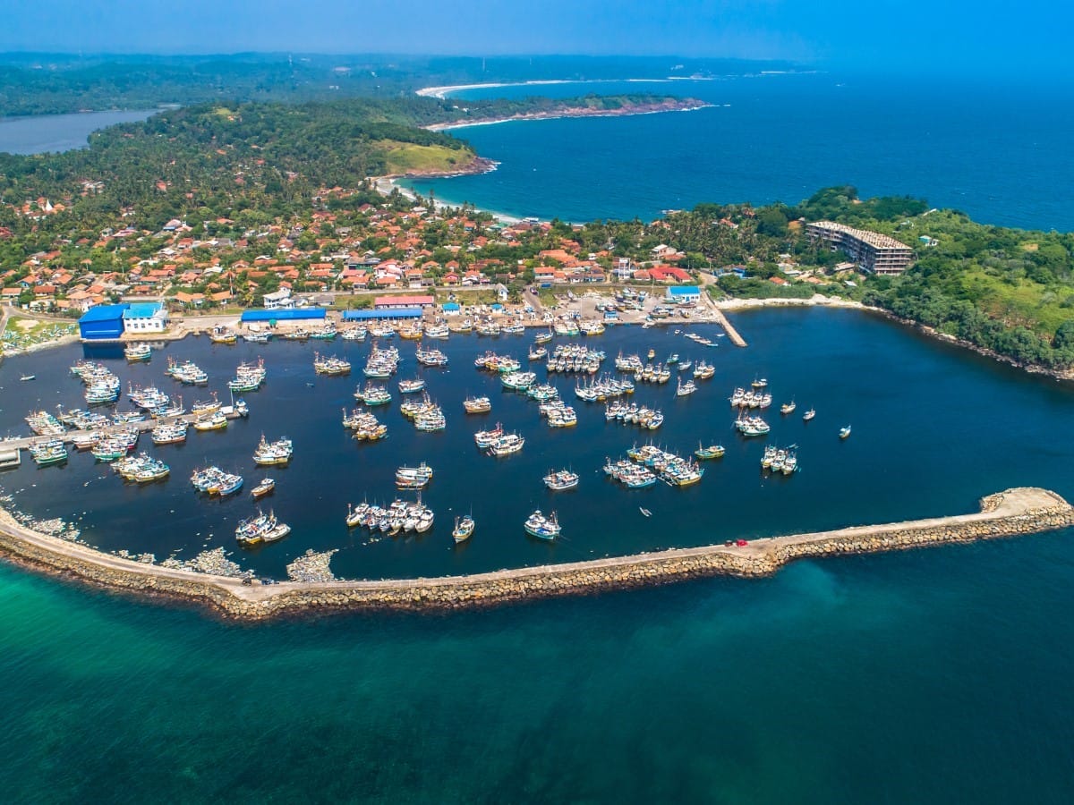 The harbor area in Kudawella