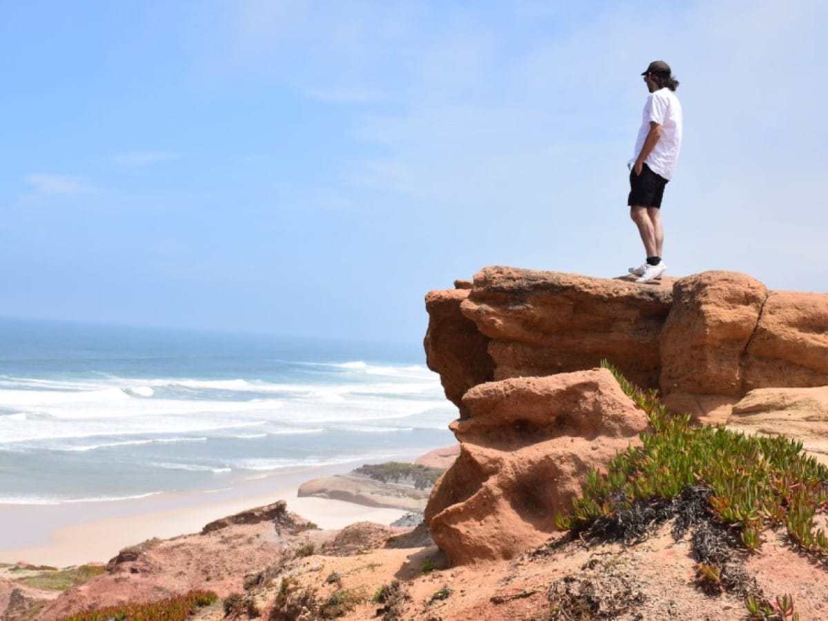Surf checking north of Peniche